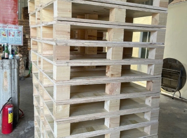 Pallet gỗ Vsip
