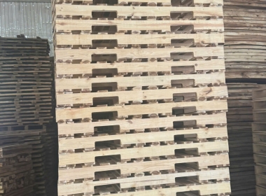 Pallet gỗ Tân Uyên