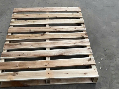 Pallet gỗ Vsip