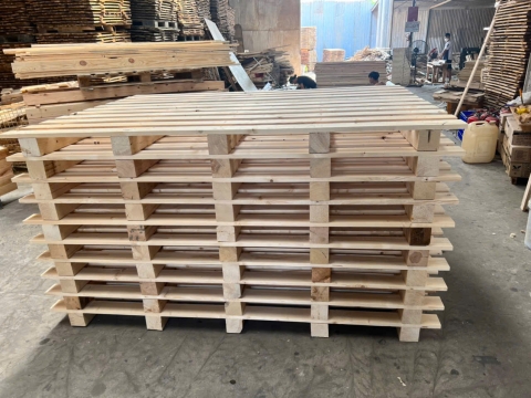 Pallet gỗ Bến Cát