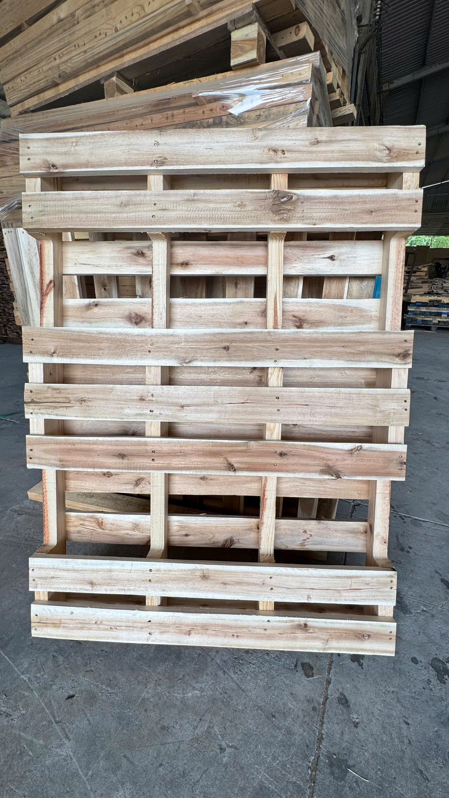 pallet go thu dau mot