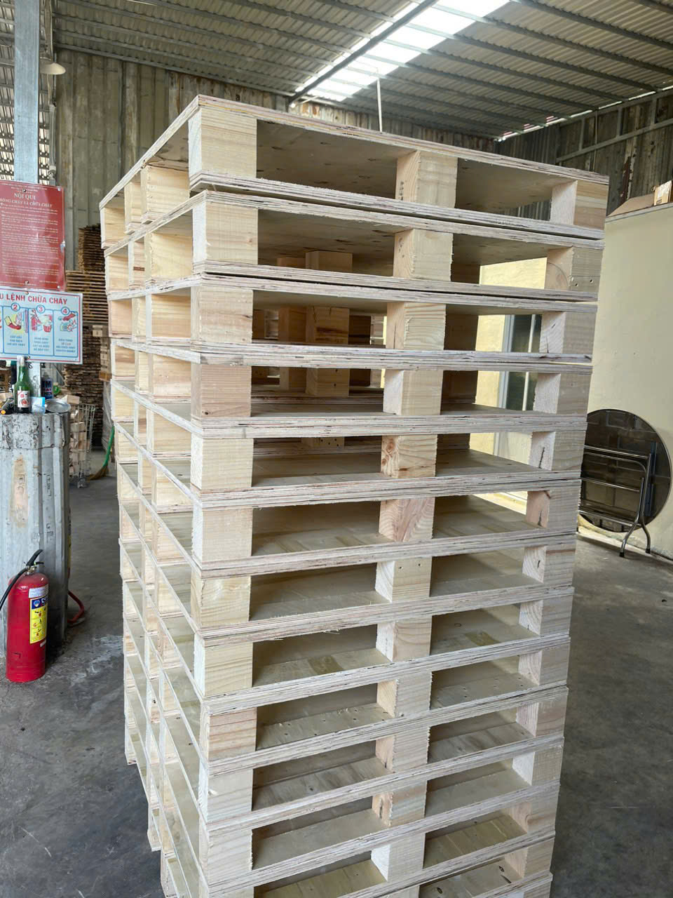 pallet vsip binh duong