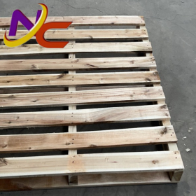 pallet gỗ thông tân uyên