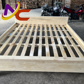 Gỗ pallet làm giường ở tân uyên